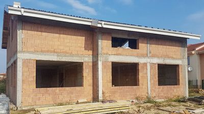 Груб строеж - Изображение 1